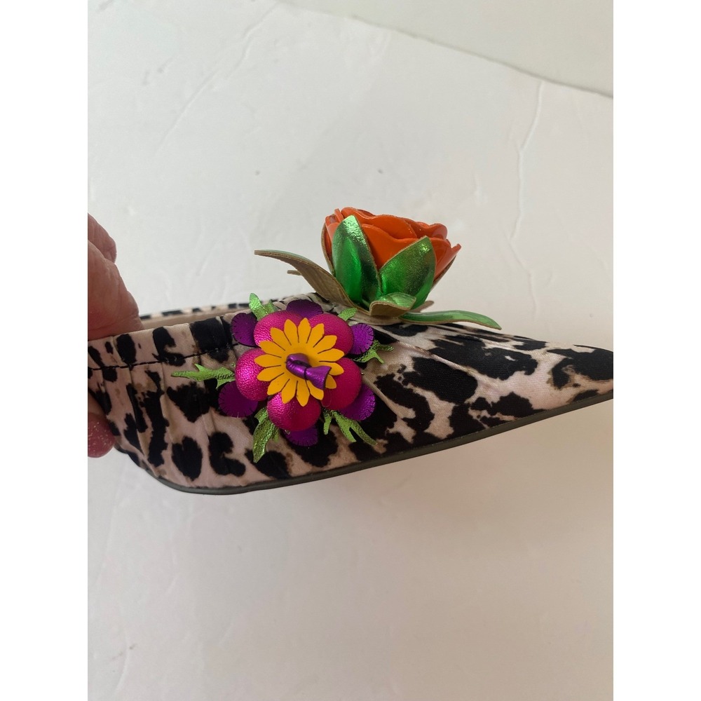 NWOT Betsey Johnson Abigail Leopard Print Floral Kitten Heel Mules sz Size 7.5M - Picture 3 of 9
